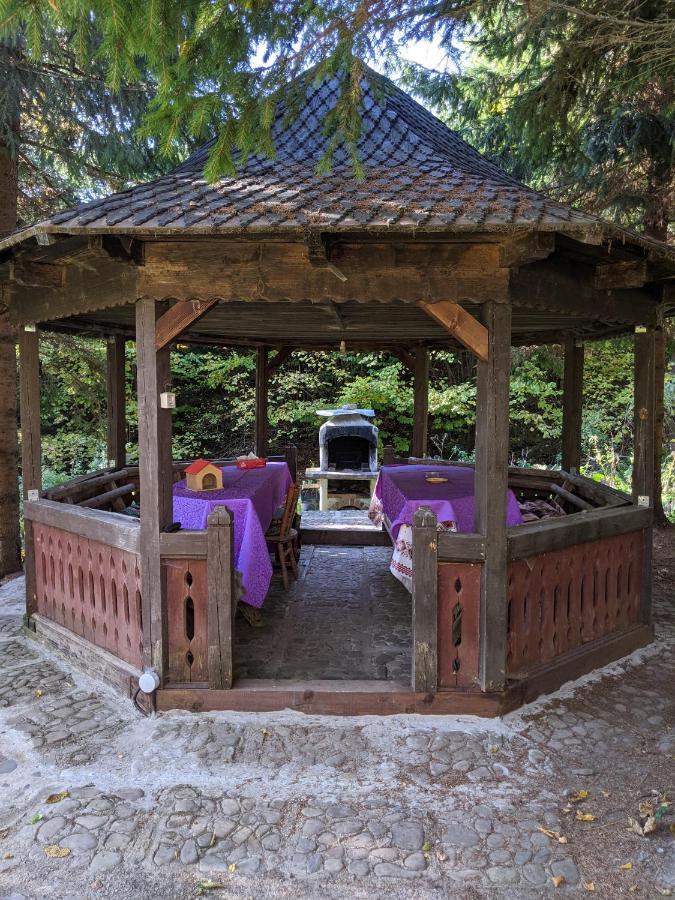 Cabana Serenade Sucevita Luaran gambar